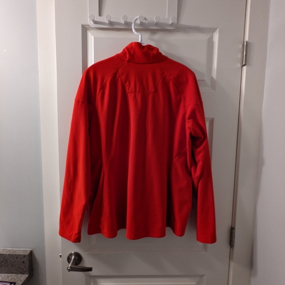 Eddie Bauer First Ascent Polar Fleece 1/4 zip, with chest zipper pocket - Picture 2 of 3